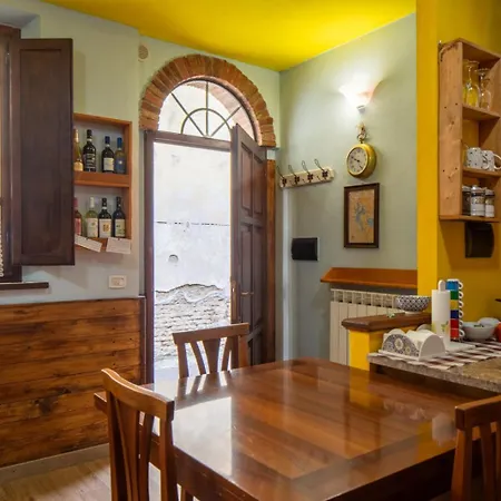 La Porta Di Destra 公寓 弗约诺德拉亚那